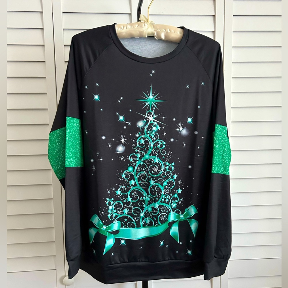 Christmas Tree Long Sleeve Top    NWOT